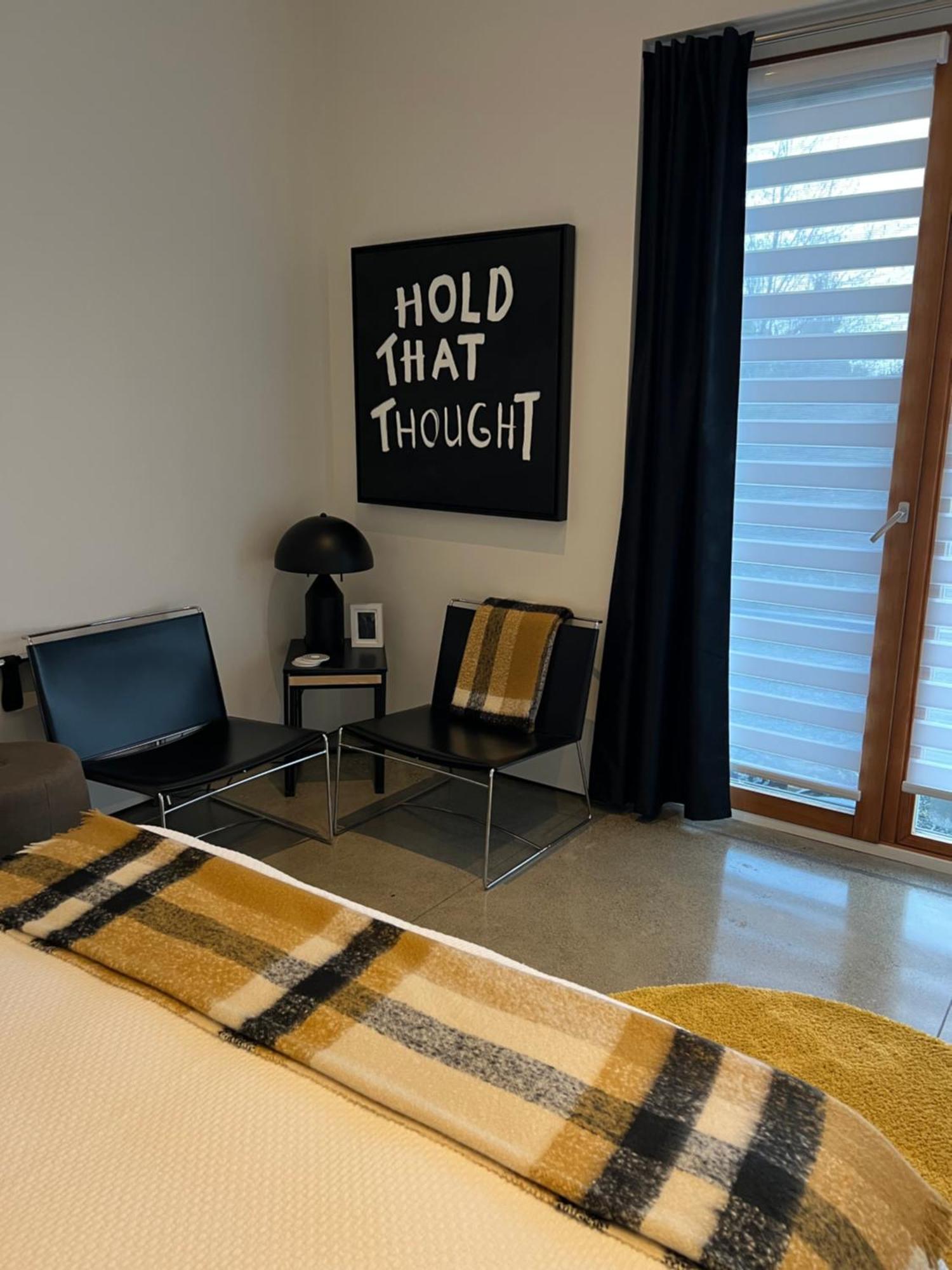 The Cube Apartment Teluk Cowichan Luaran gambar